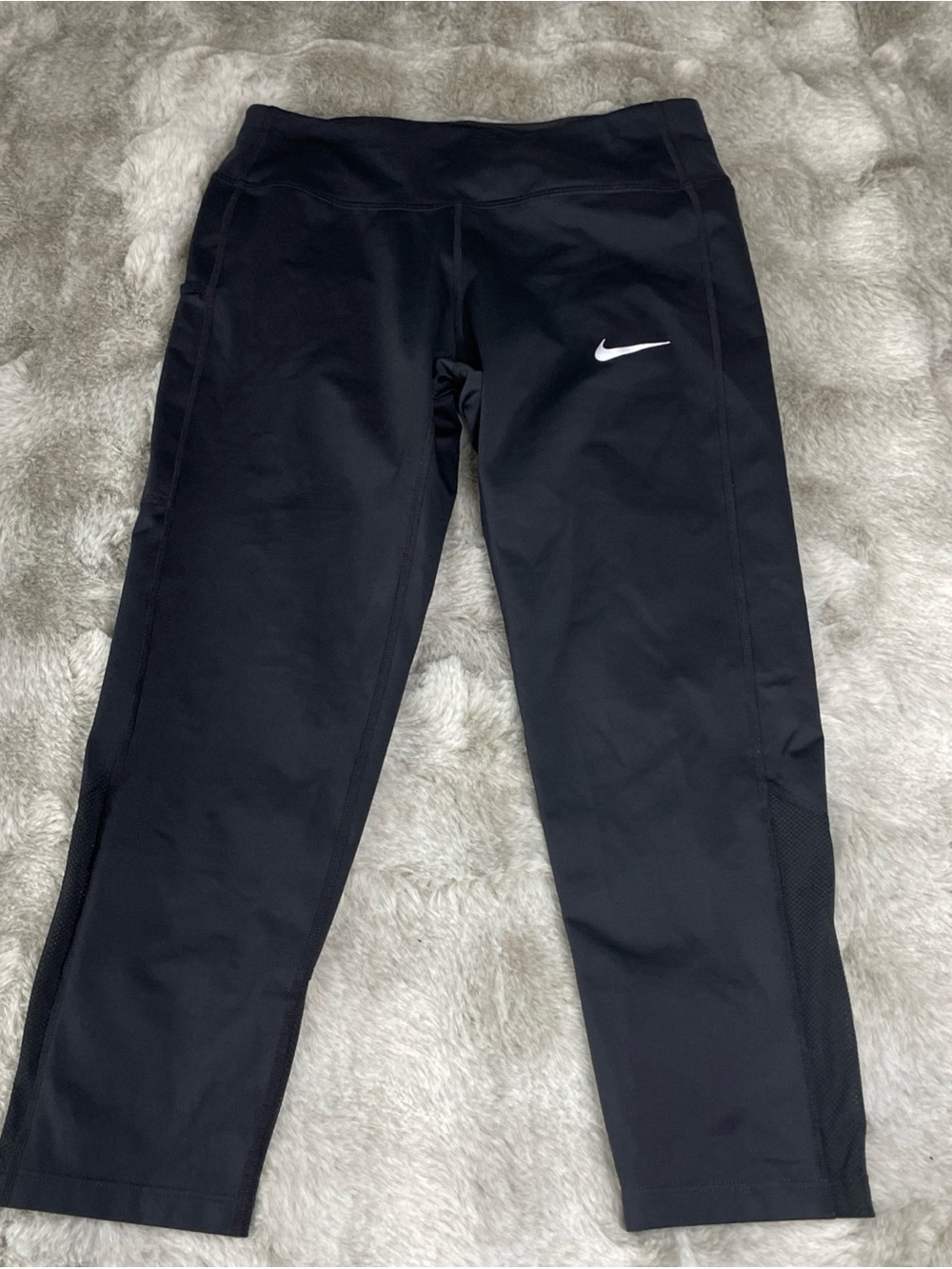 NIKE DRI-FIT RUNNING CROP TIGHTS / PANTS WOMENS SIZE S - BLACK-0246
